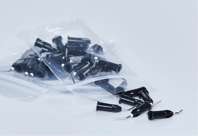 Zipper Beutel Zipper-Verpackung mit feinen Spritzkanülen als Beispiel für sichere Produktverpackungen